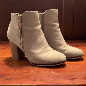 Apt. 9 nude booties